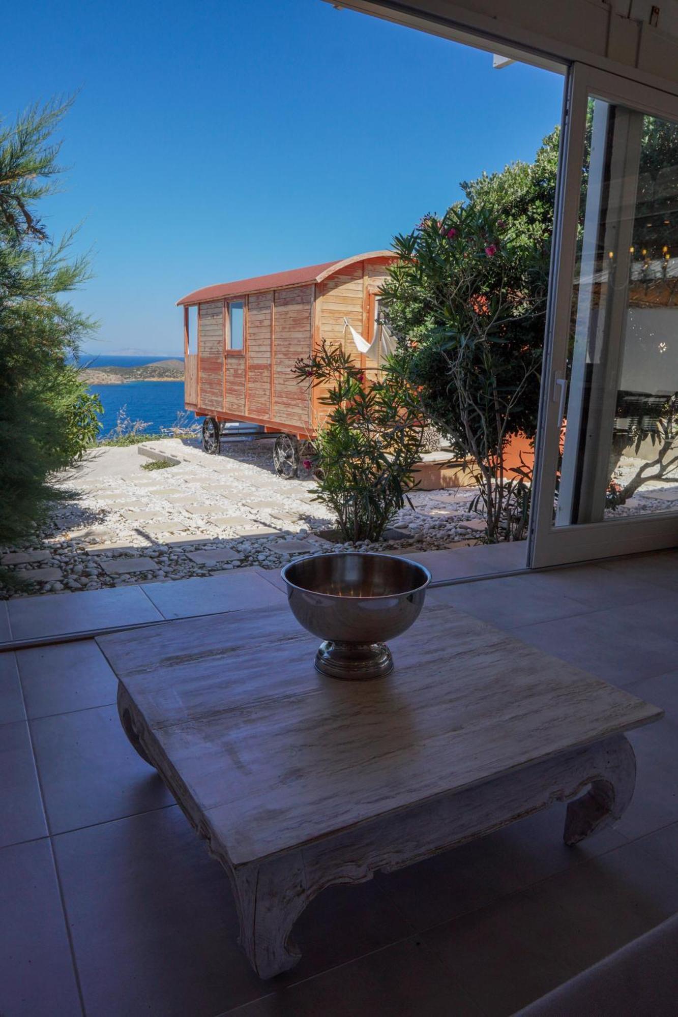 Villa Zen Dans Le Bleu Ермополи Екстериор снимка