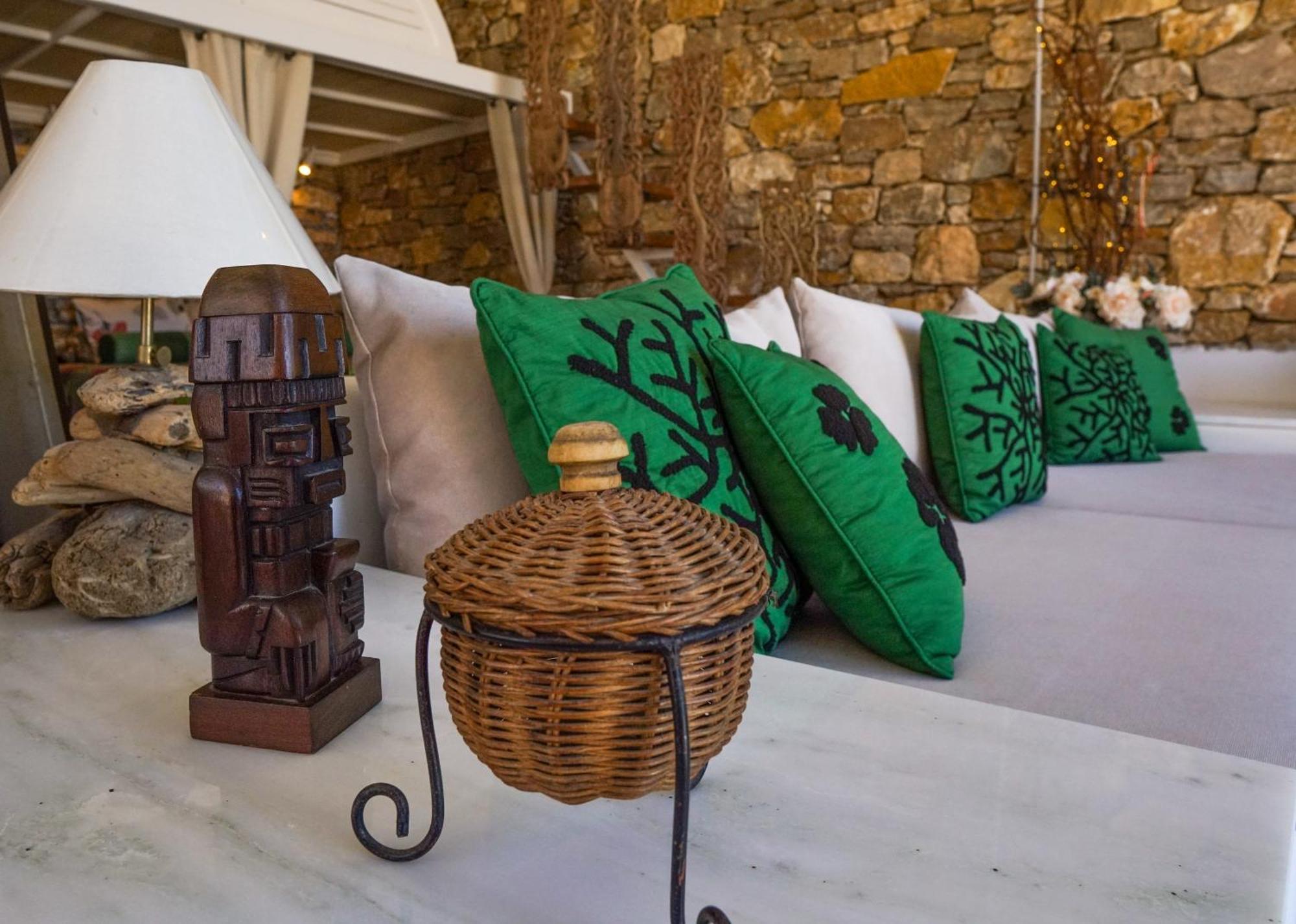 Villa Zen Dans Le Bleu Ермополи Екстериор снимка