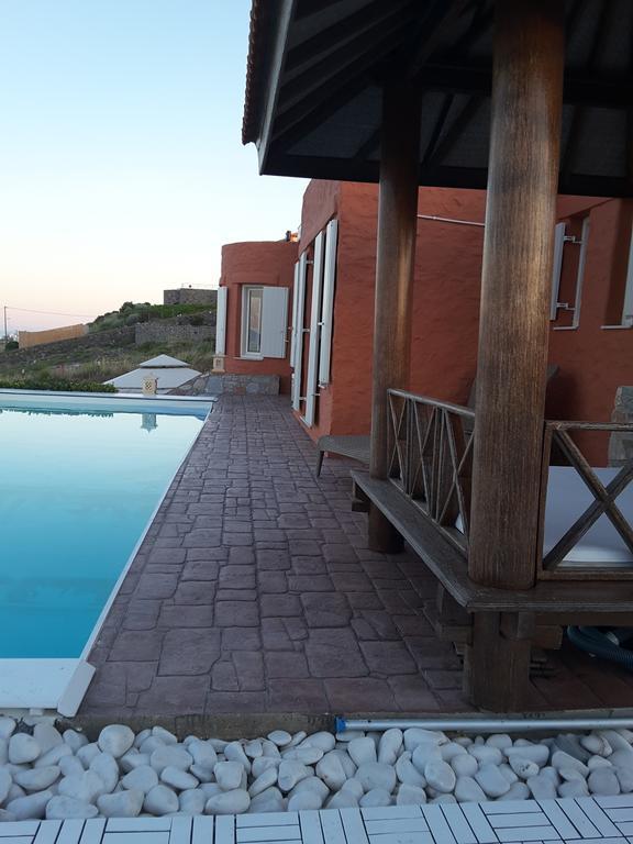 Villa Zen Dans Le Bleu Ермополи Екстериор снимка